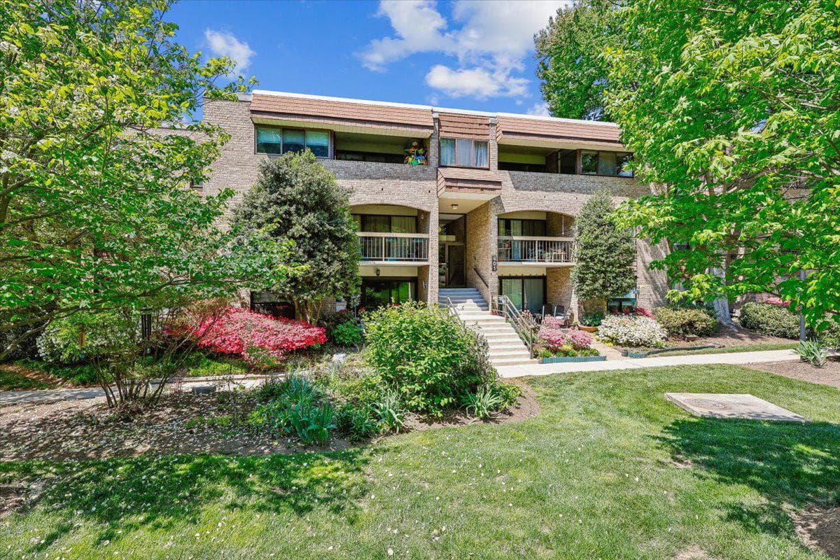 401 Christopher Avenue #33 photo 1