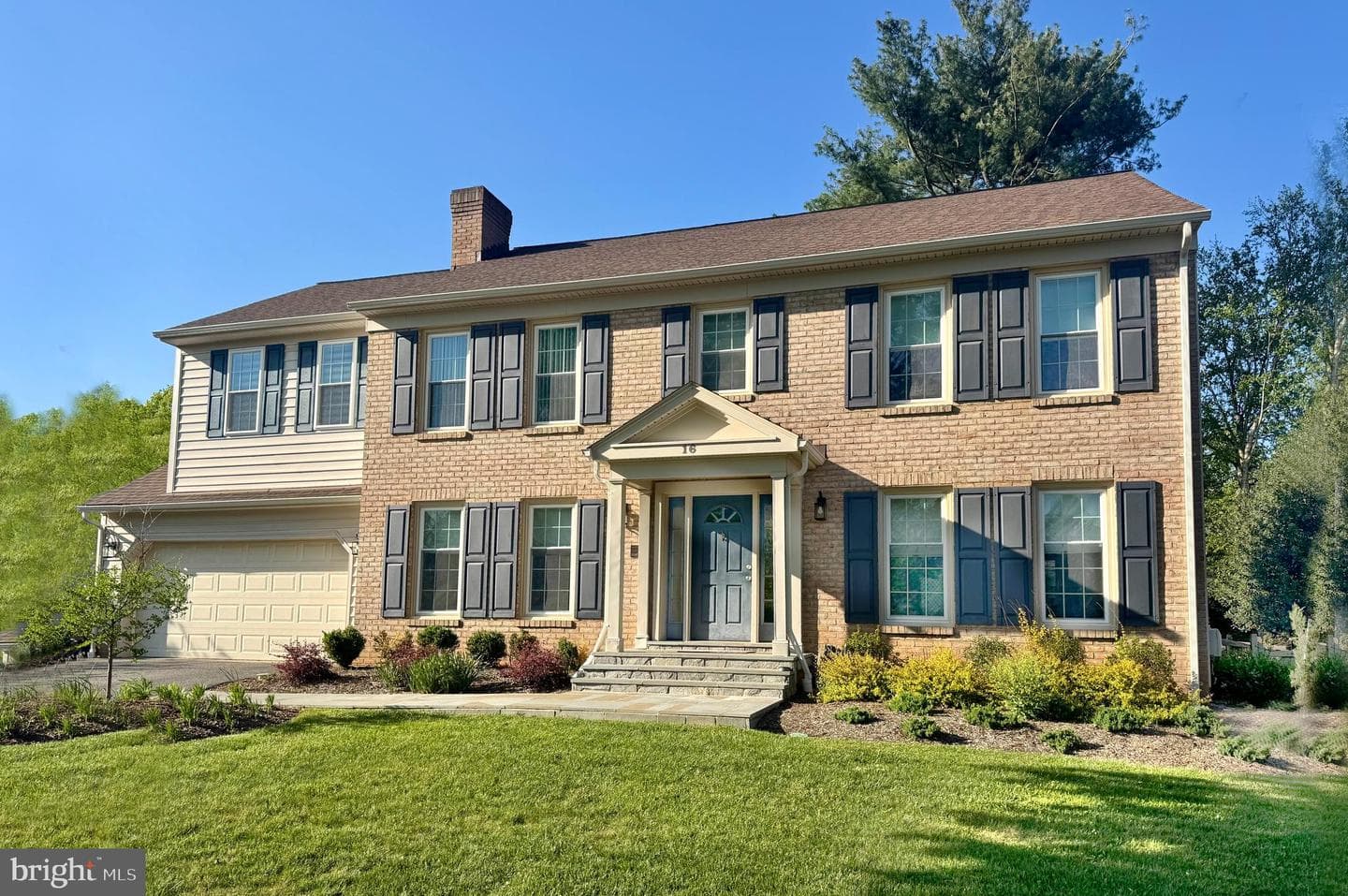 16 Hollyberry Court photo 1