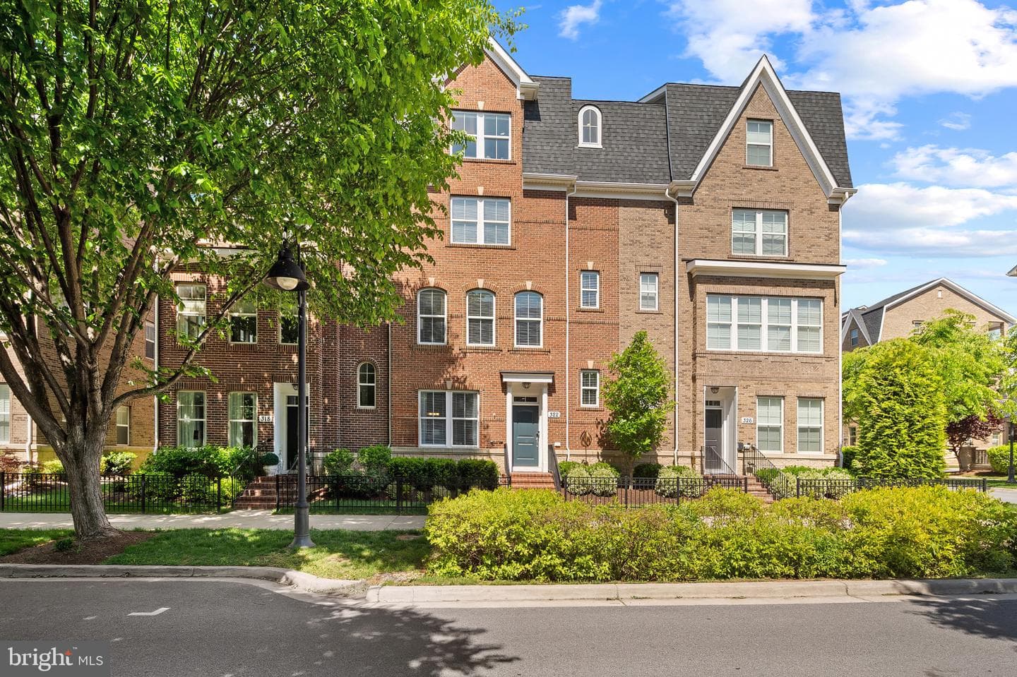 322 Crown Park Avenue photo 1