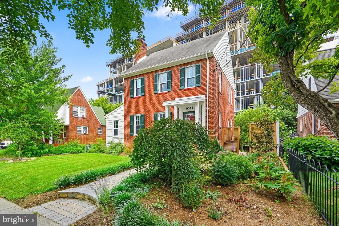 8013 Glenbrook Road