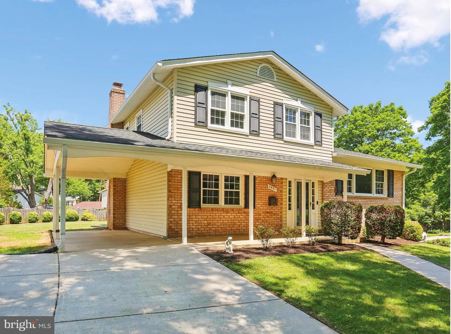 5401 Amberwood Lane