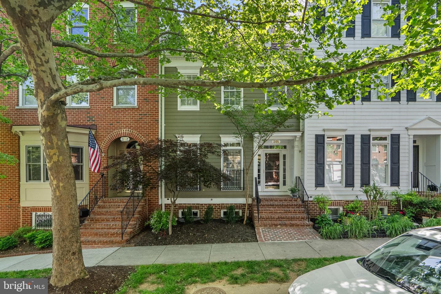 306 Hart Road photo 1