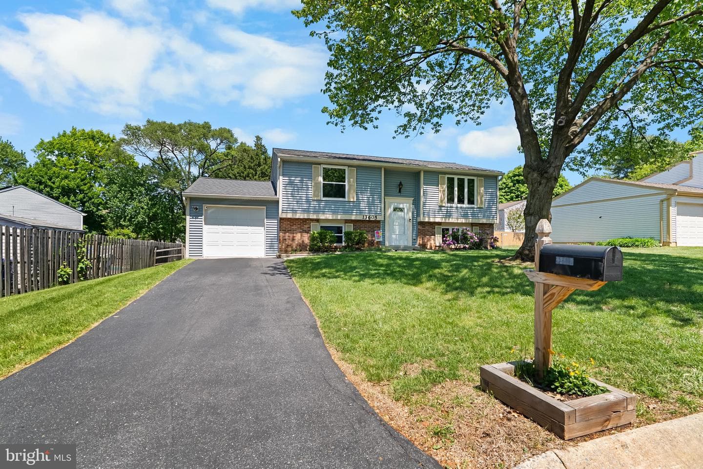 13605 Duhart Road photo 1