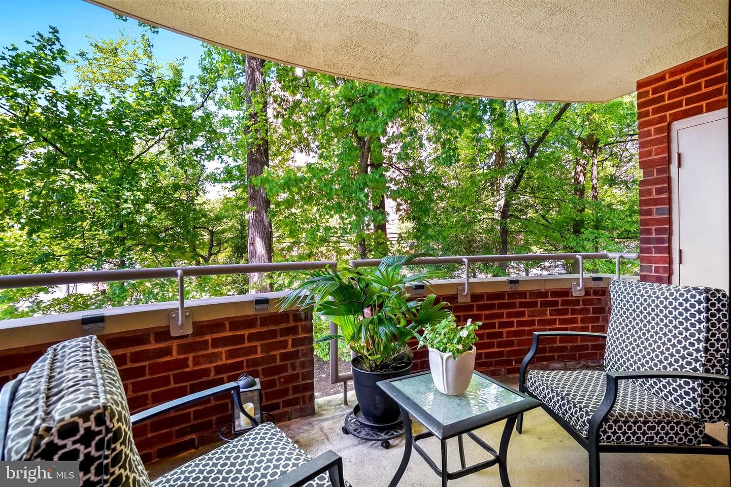 5802 Nicholson Lane #2-202