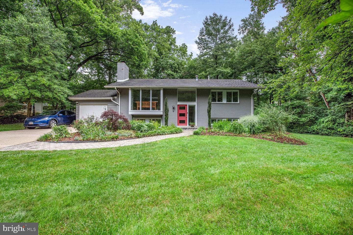 5 Persimmon Court