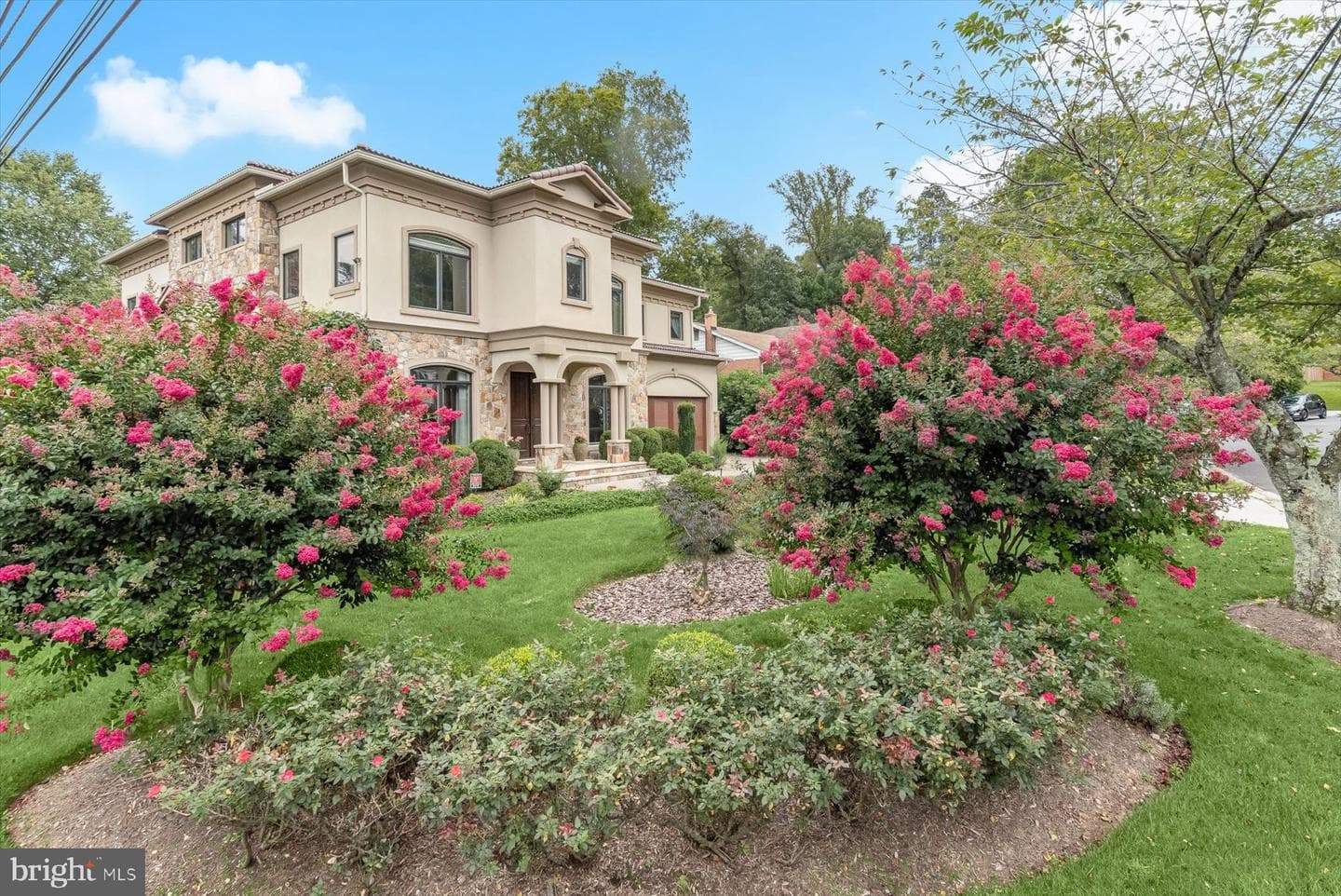6410 Landon Lane