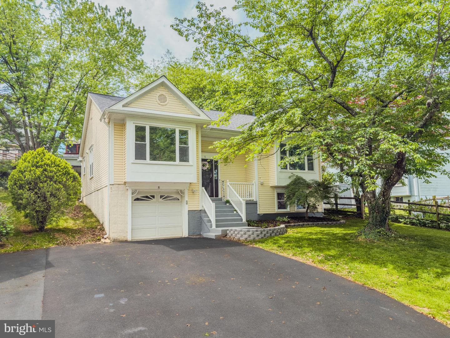 5 Tripoley Court