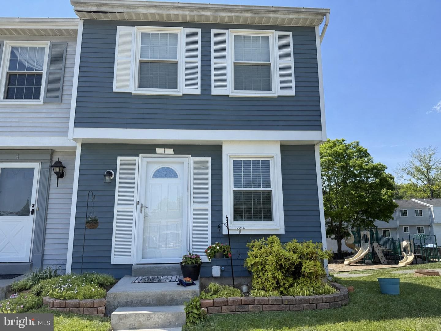 1 Farmcrest Court