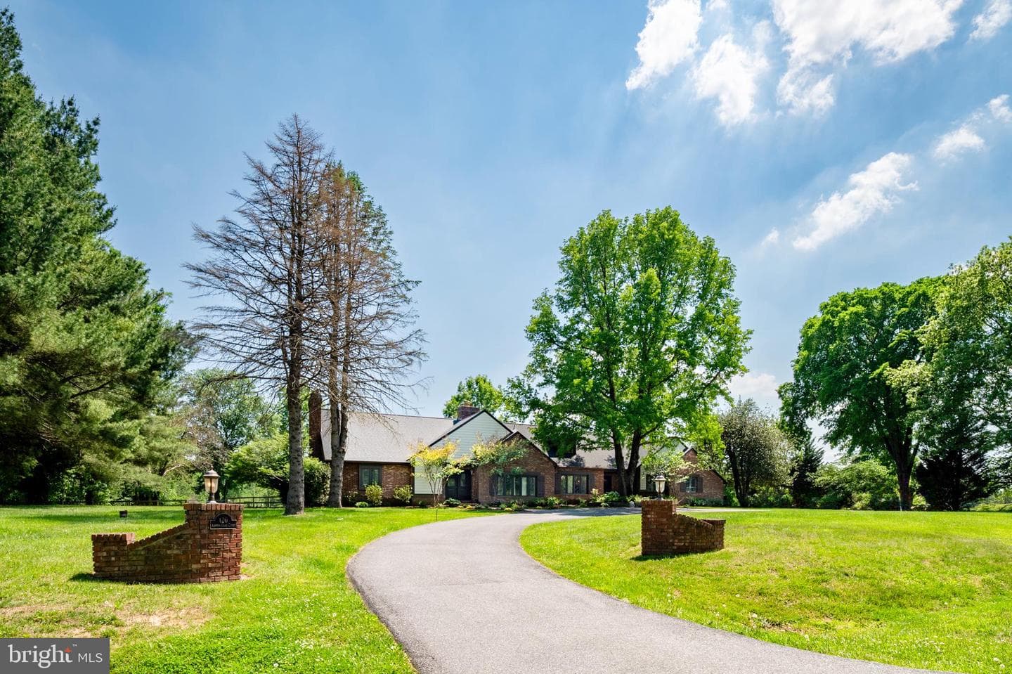 120 Ashton Oaks Court