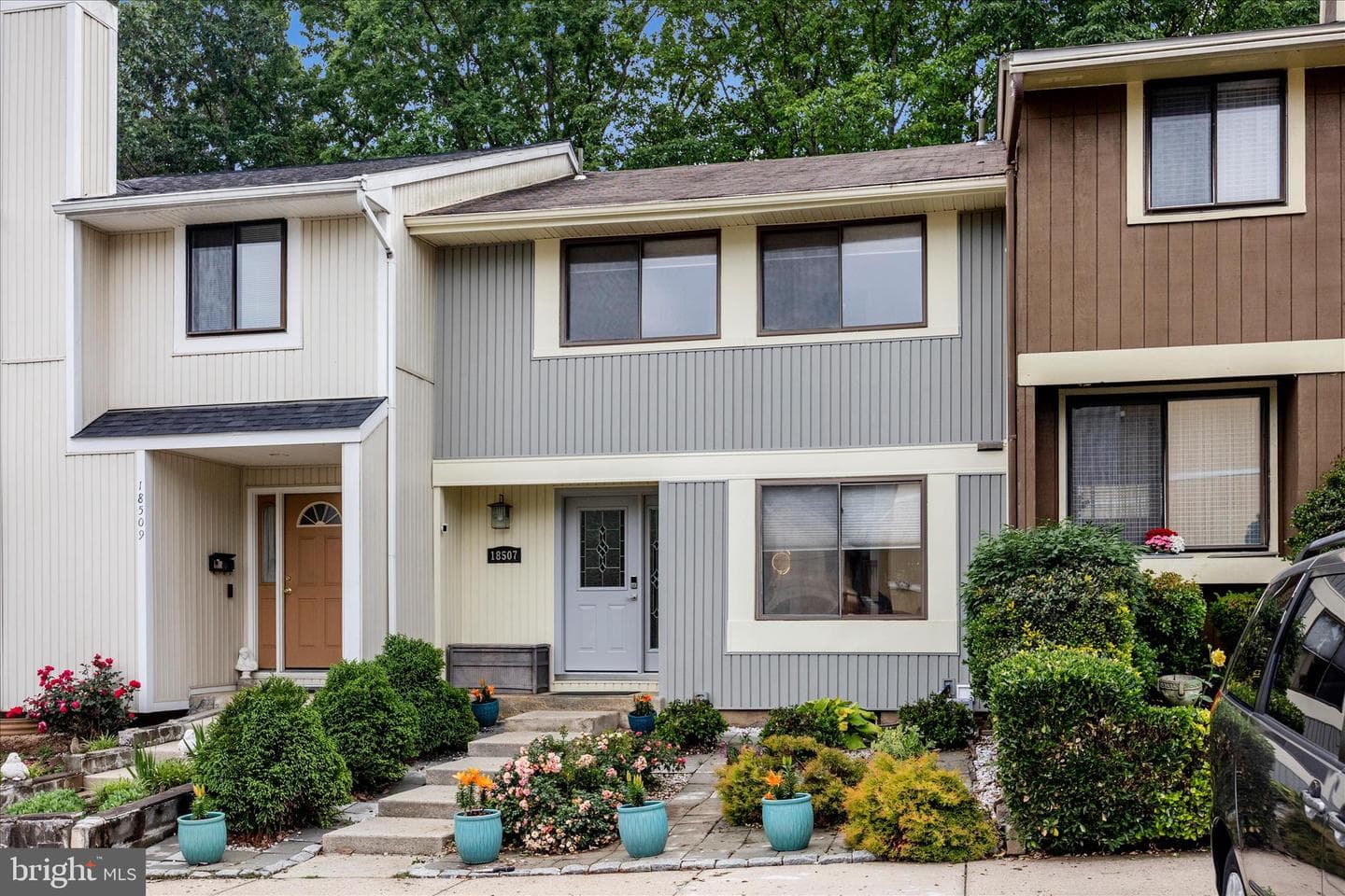 18507 Eagles Roost Drive