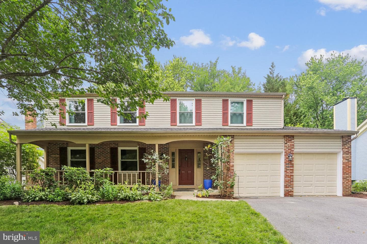18808 Cross Country Lane