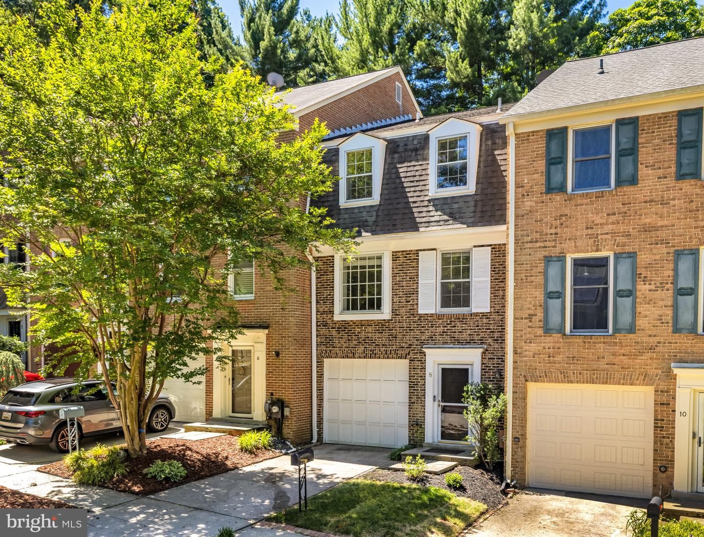 8 Sangamore Court