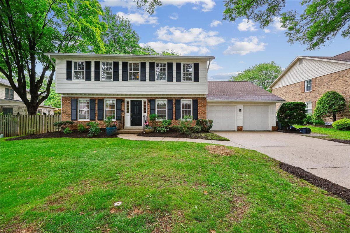 16 Fairwood Court