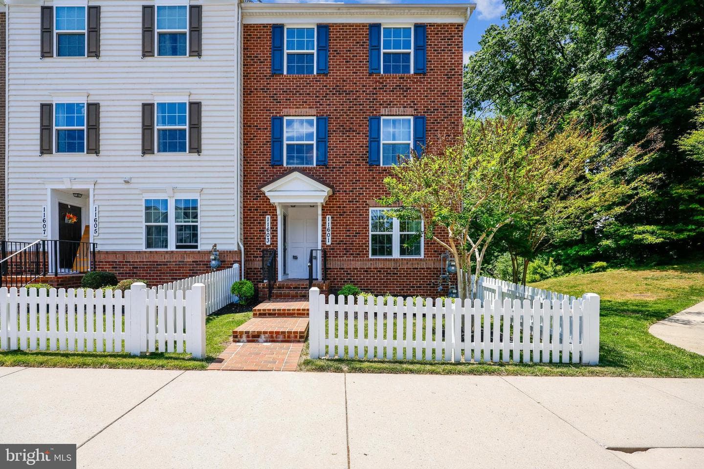 11601 Emerald Green Drive #906a
