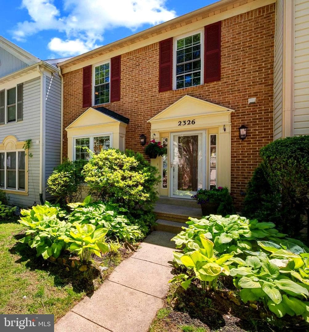 2326 Massanutten Dr