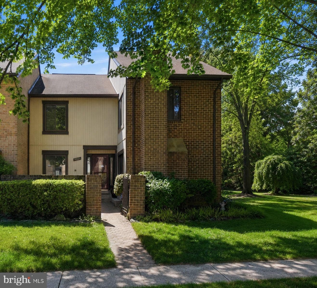 9801 Dairyton Court
