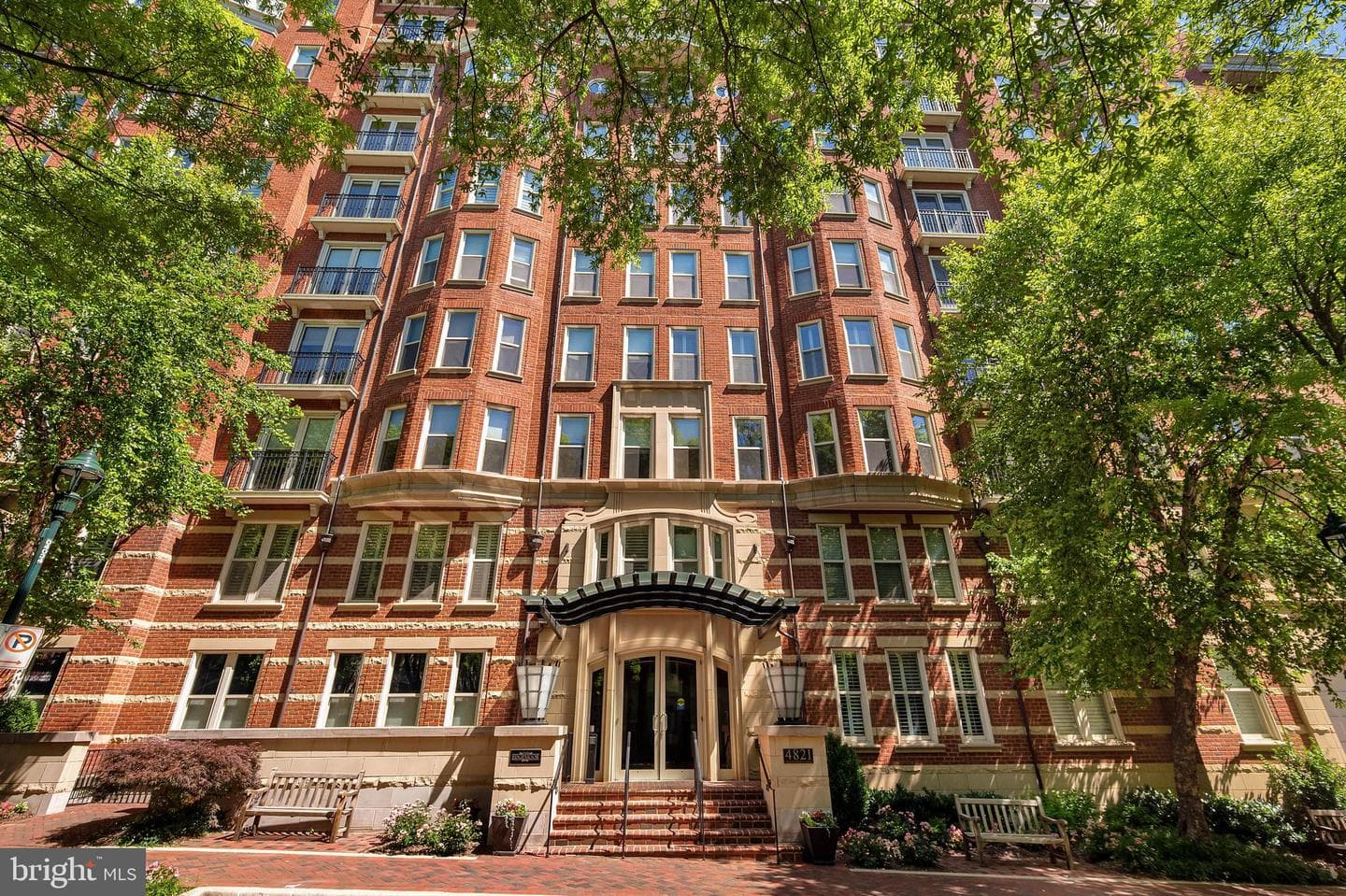 4821 Montgomery Lane #1002