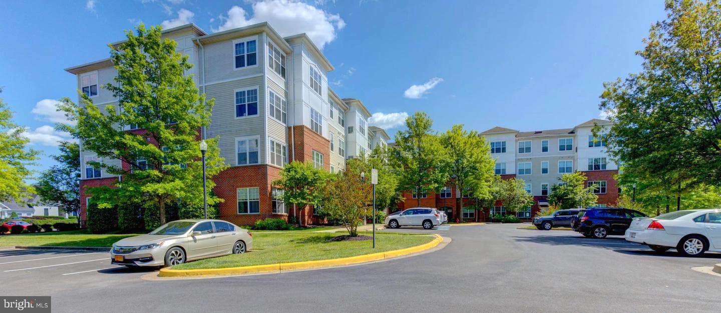 14241 Kings Crossing Boulevard #108, Boyds