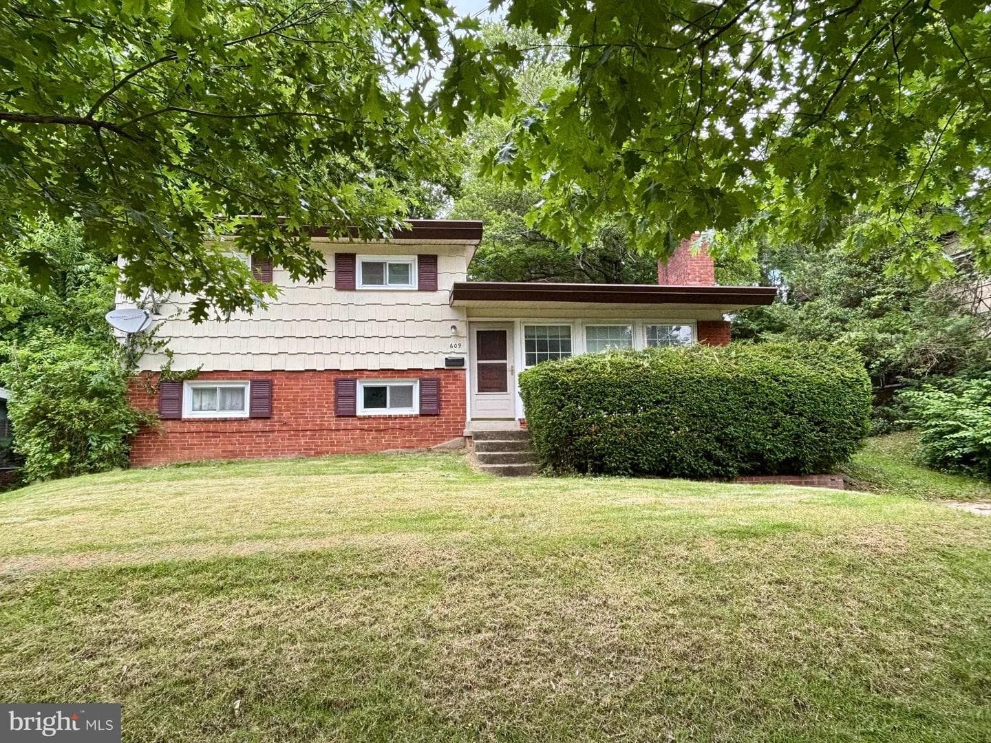609 Twinbrook Parkway