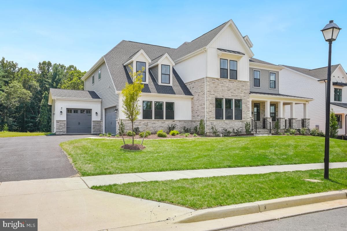 12321 Potomac Hunt Road, North Potomac