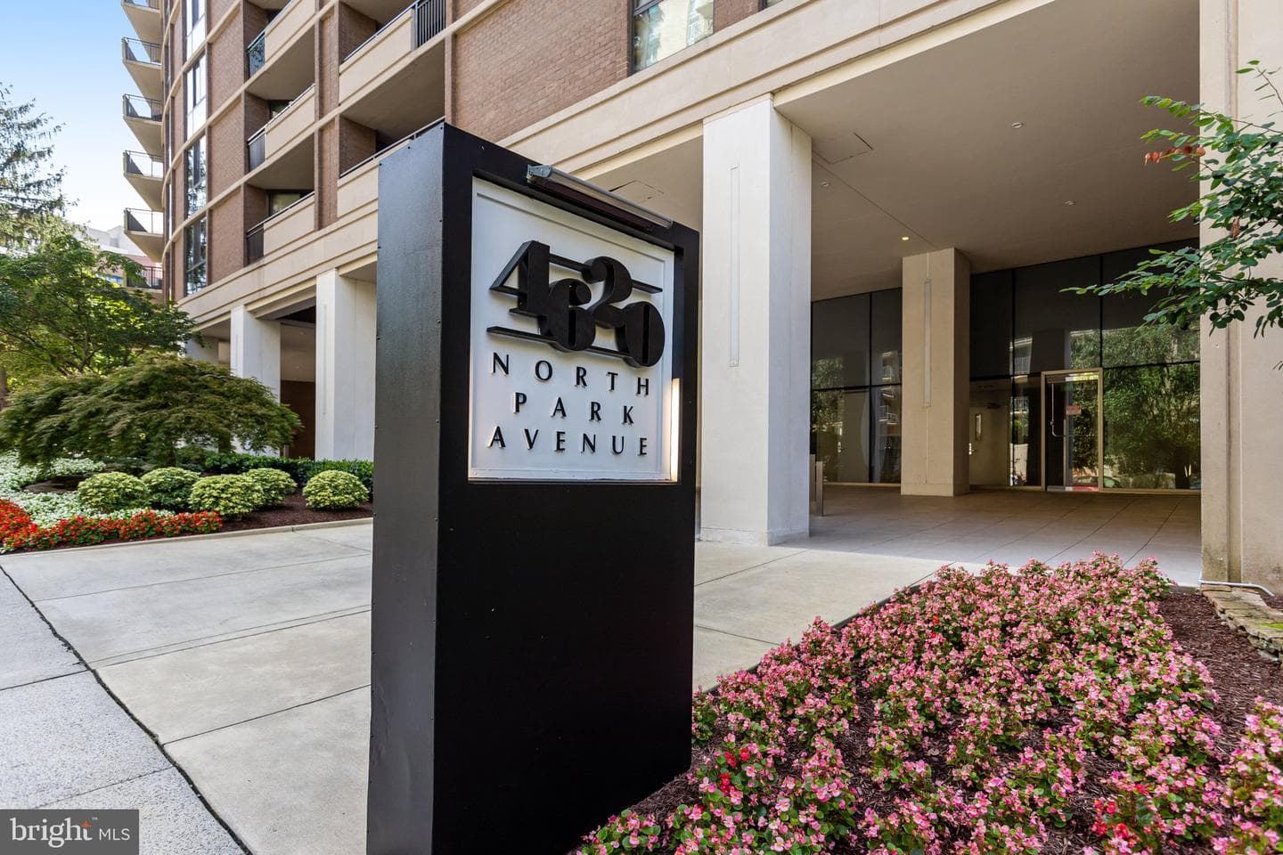 4620 N Park Avenue #E-Ph-0, Chevy Chase