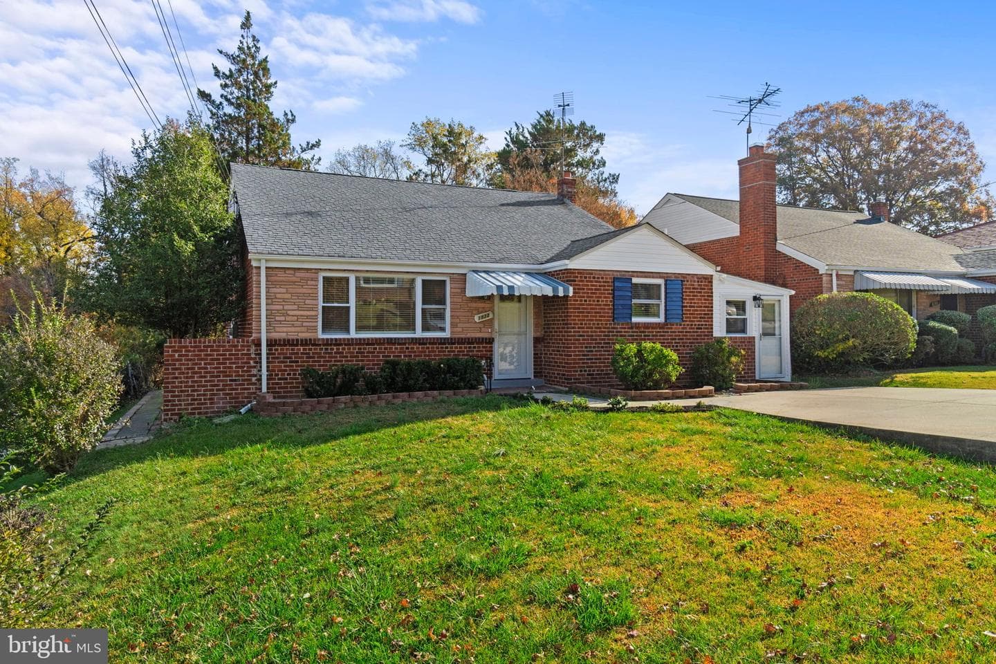 1822 Campbell Drive photo 1