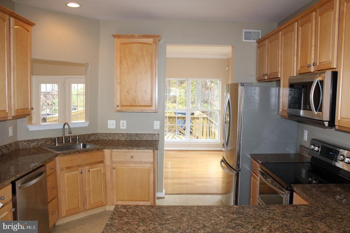 15648 Birmingham Circle photo 1