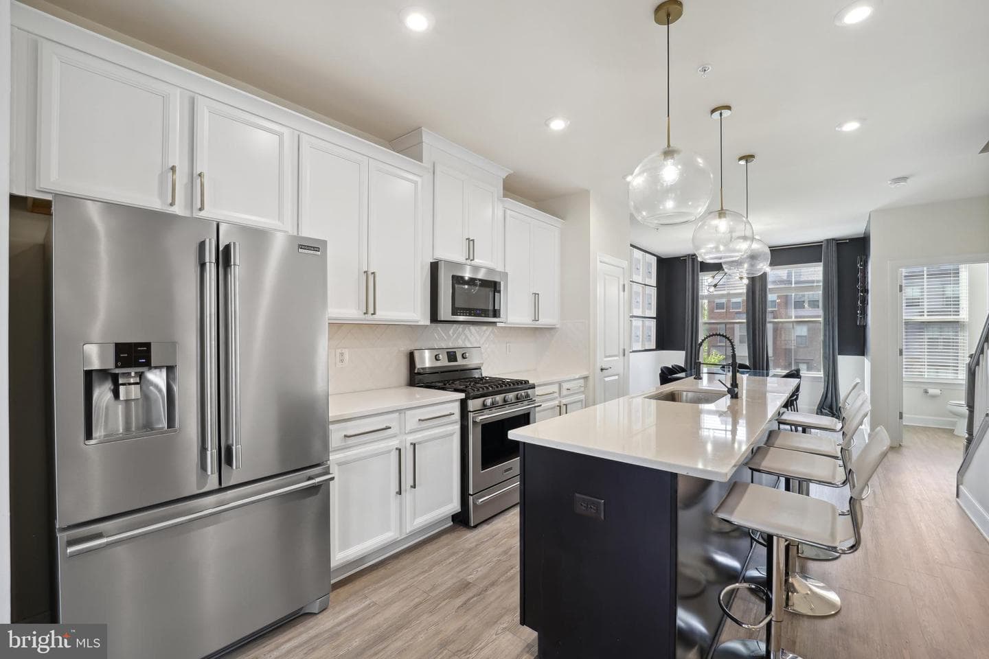103 Capital Court photo 1
