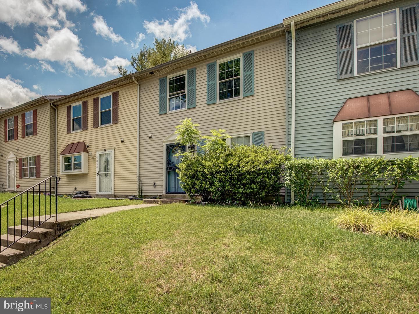 5751 Gladstone Way photo 1