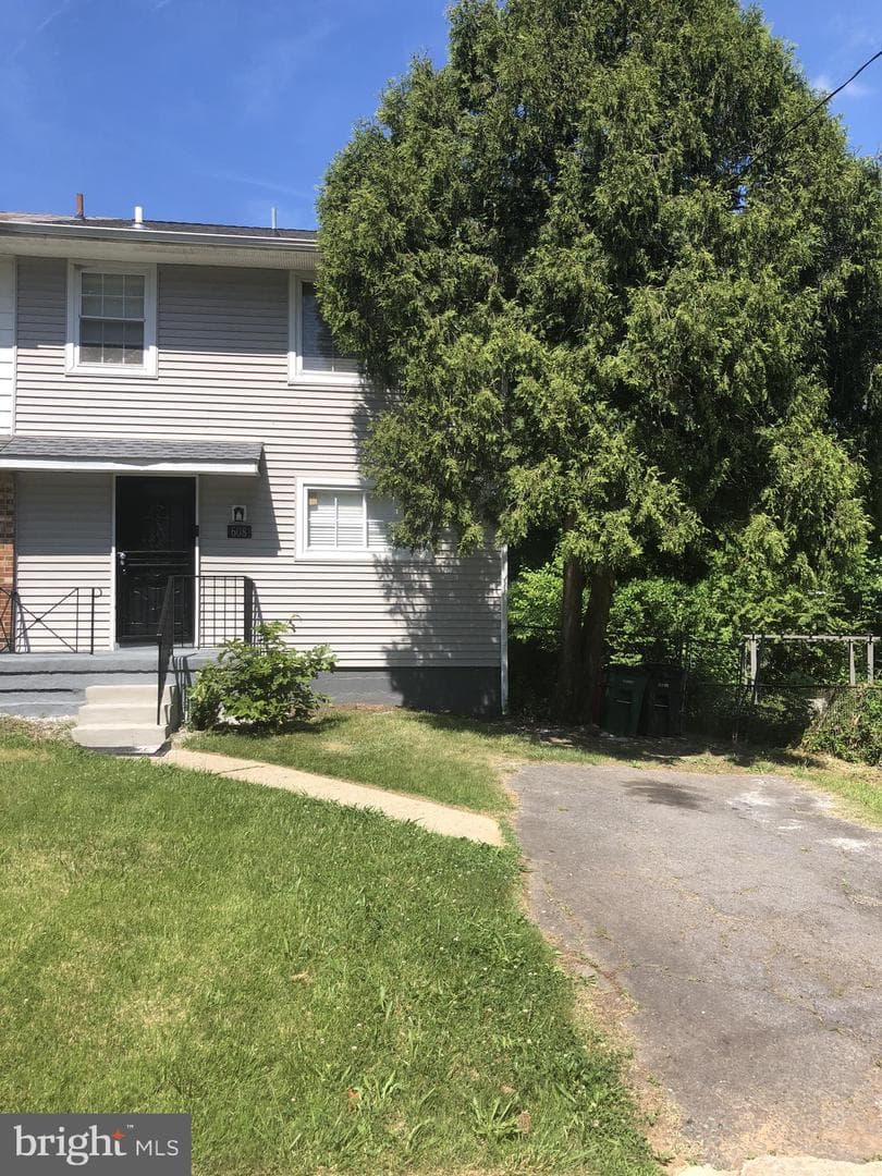 608 Cedarleaf Avenue photo 1