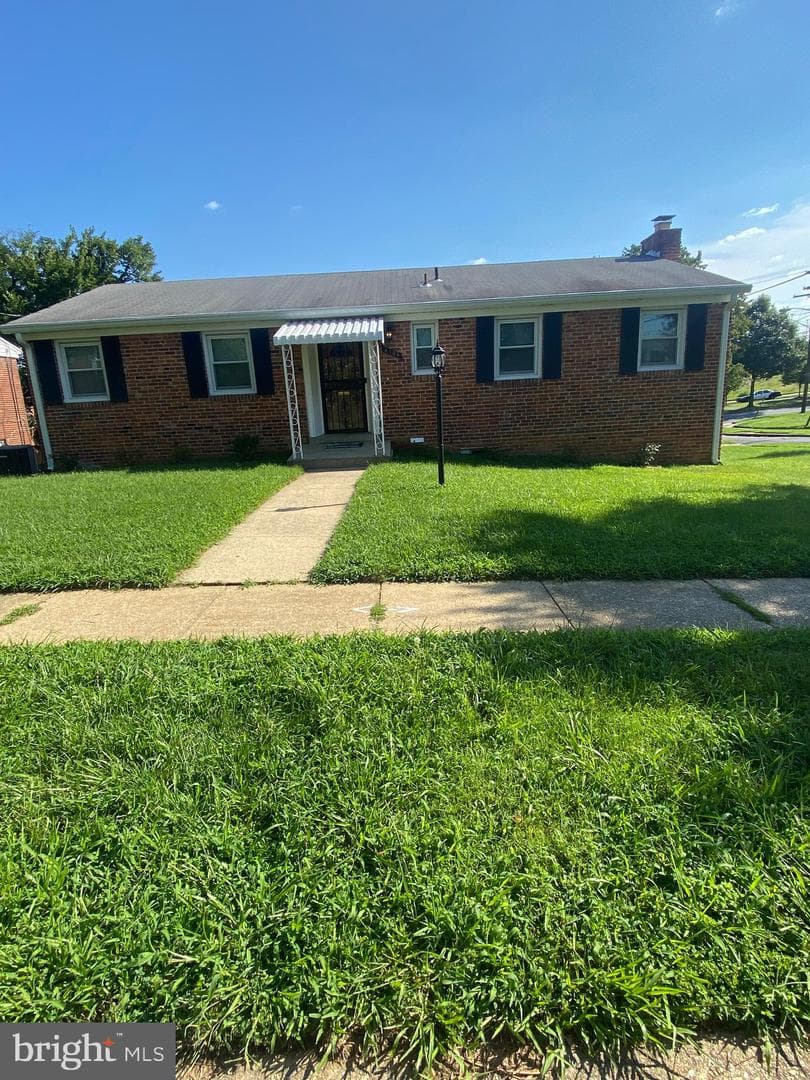 4106 22nd Avenue photo 1