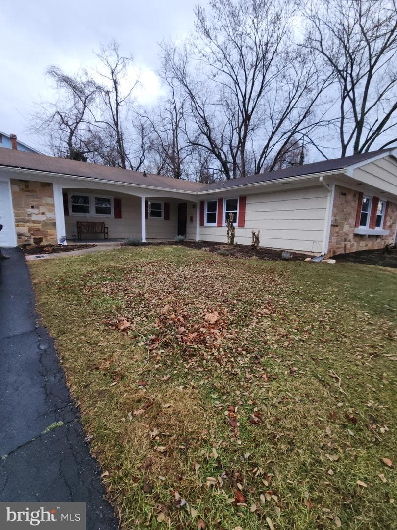 16009 Pond Meadow Lane photo 1