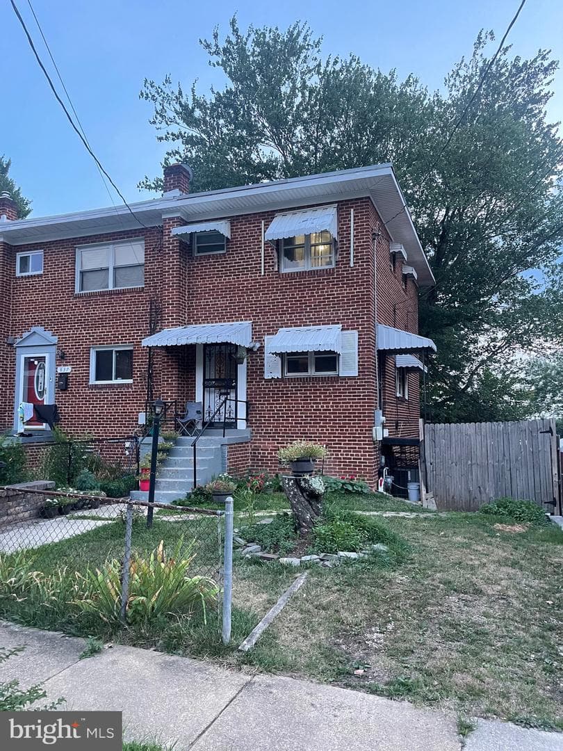 835 Neptune Avenue photo 1