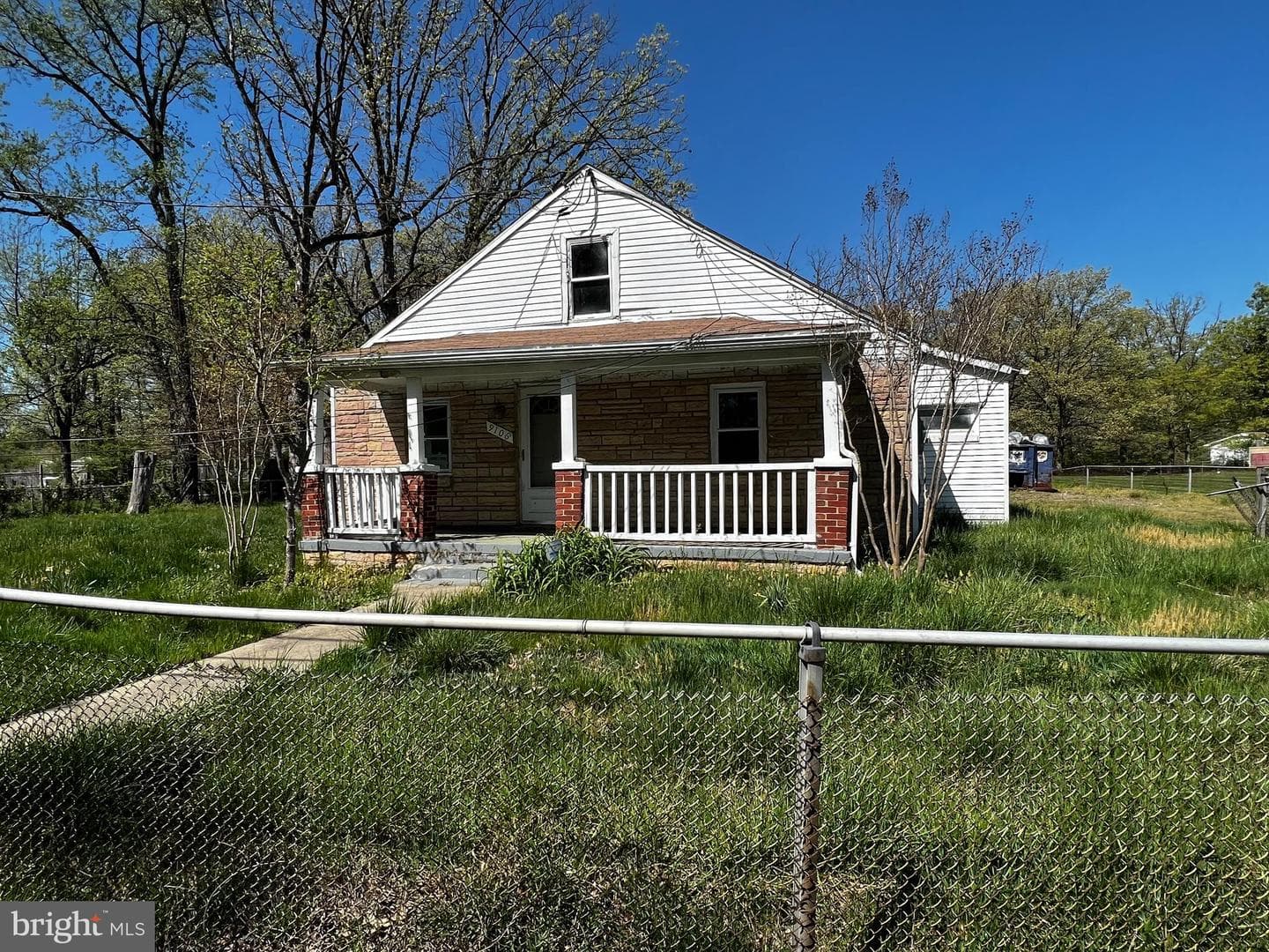 9106 Lincoln Avenue photo 1