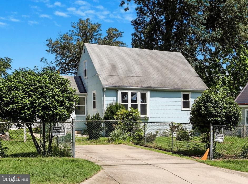 6312 Powhatan Street photo 1