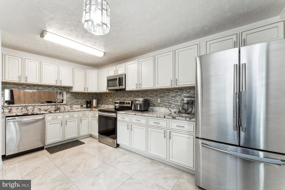 4954 Wealding Way photo 1