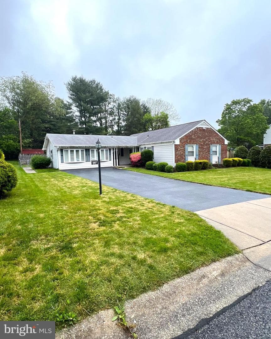 1007 Packton Lane photo 1