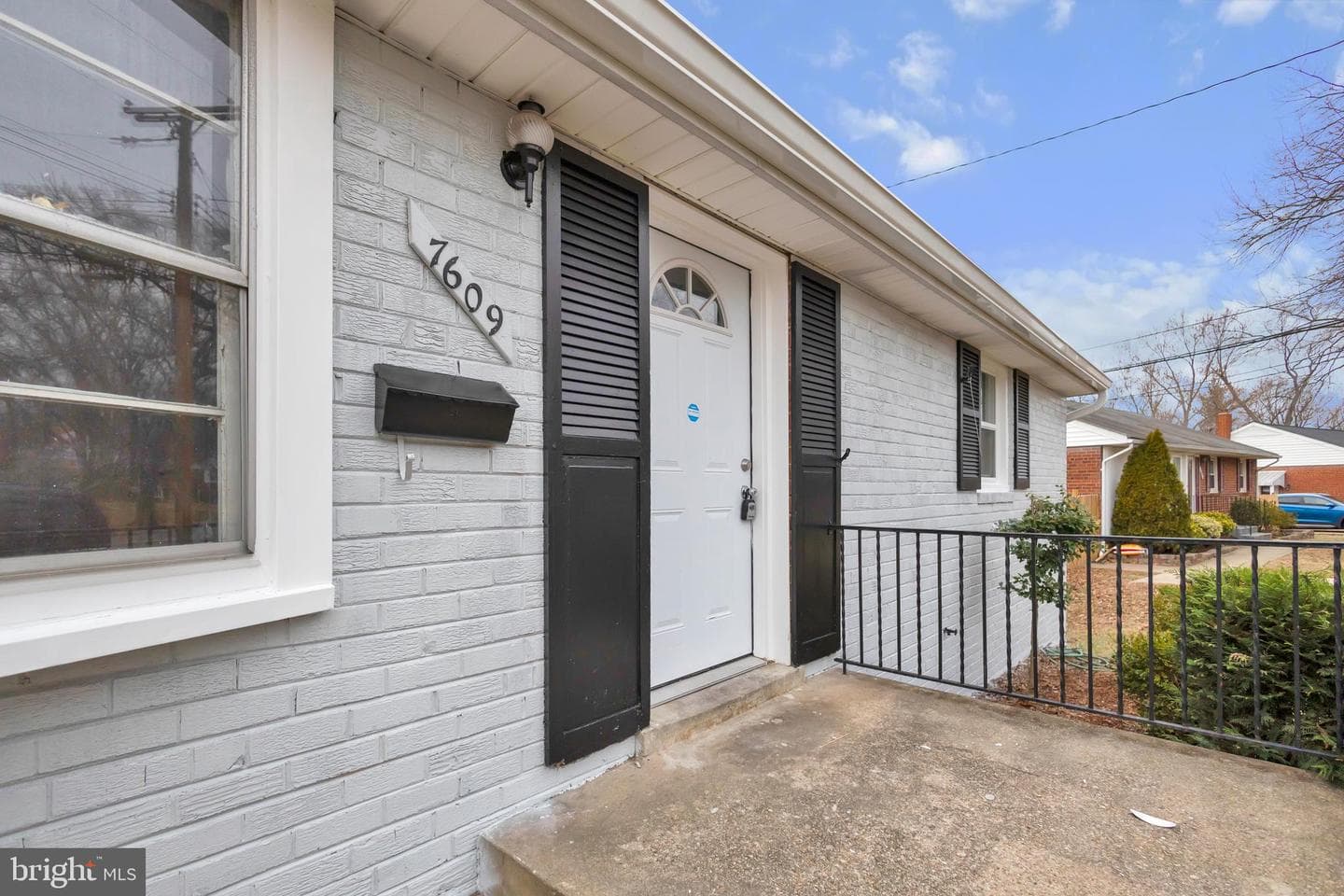 7609 Powhatan Street photo 1
