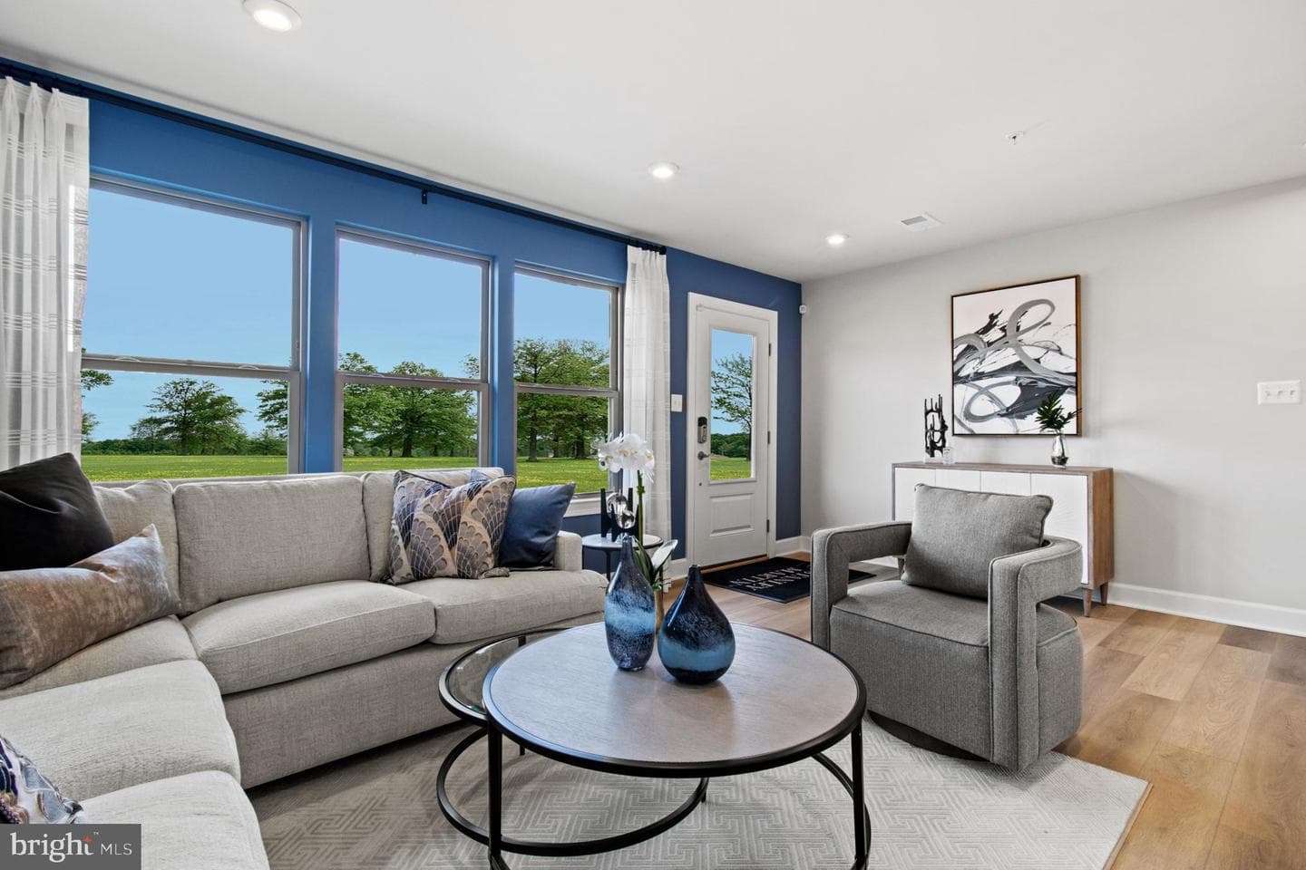 7000 Woodlands Green Road photo 1