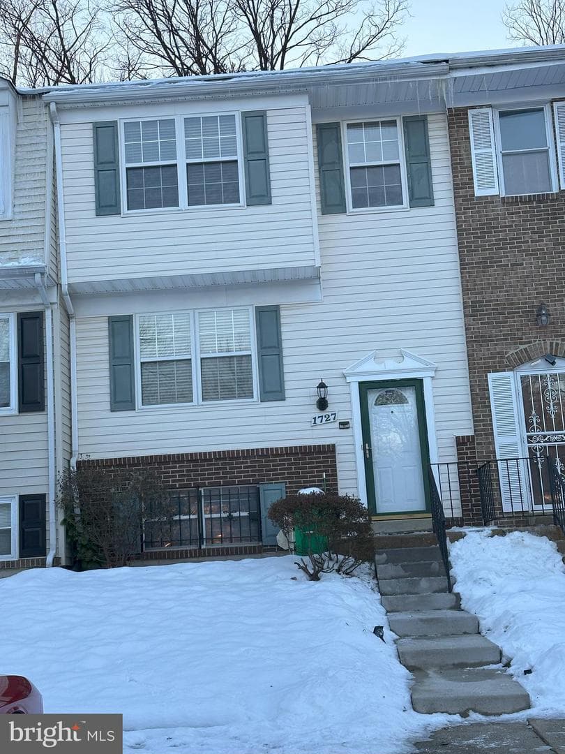 1727 Forest Park Drive photo 1