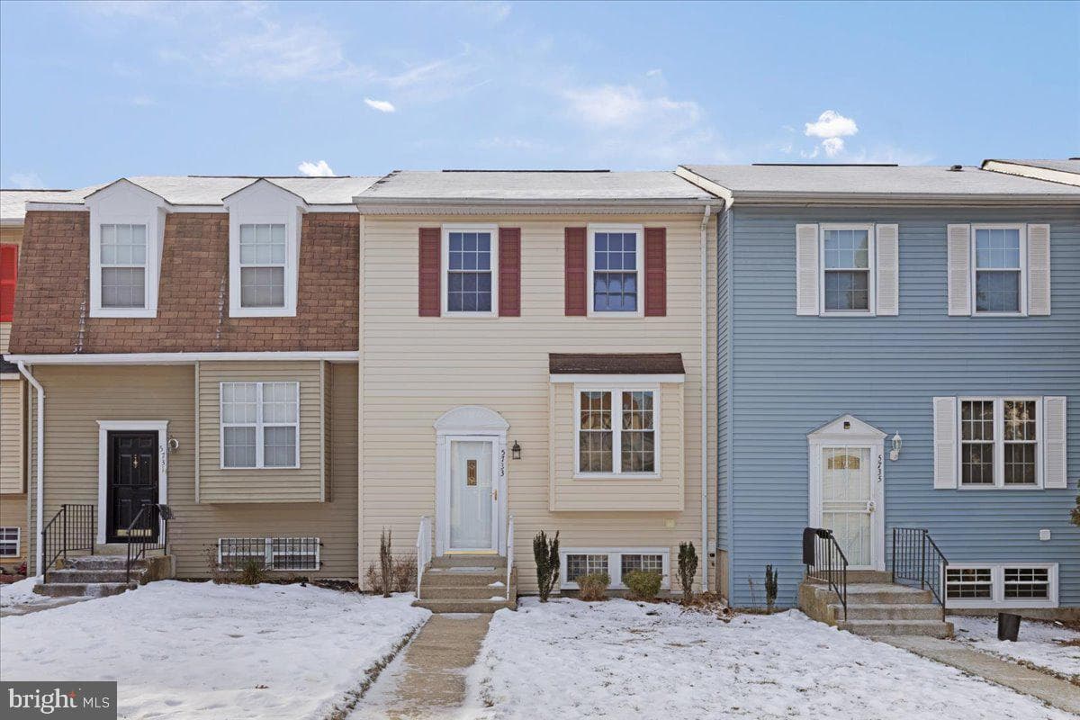 5733 S Hil Mar Circle photo 1