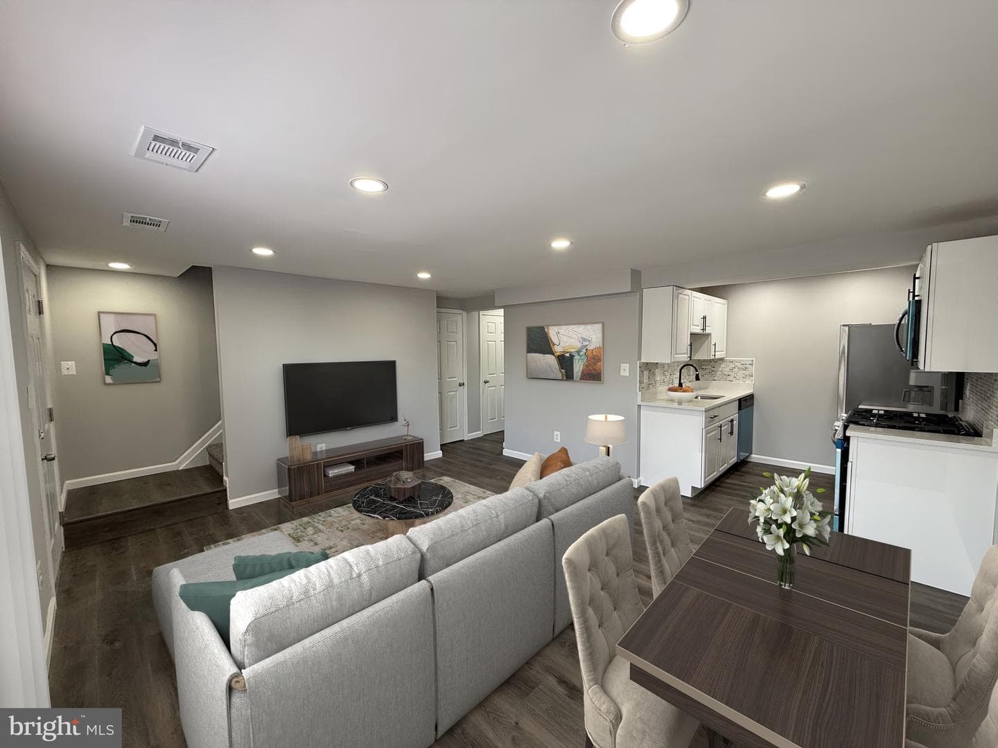 1806 Village Green Drive #d-99 photo 1