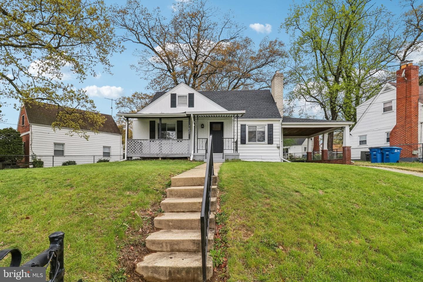 7025 Mason Street photo 1