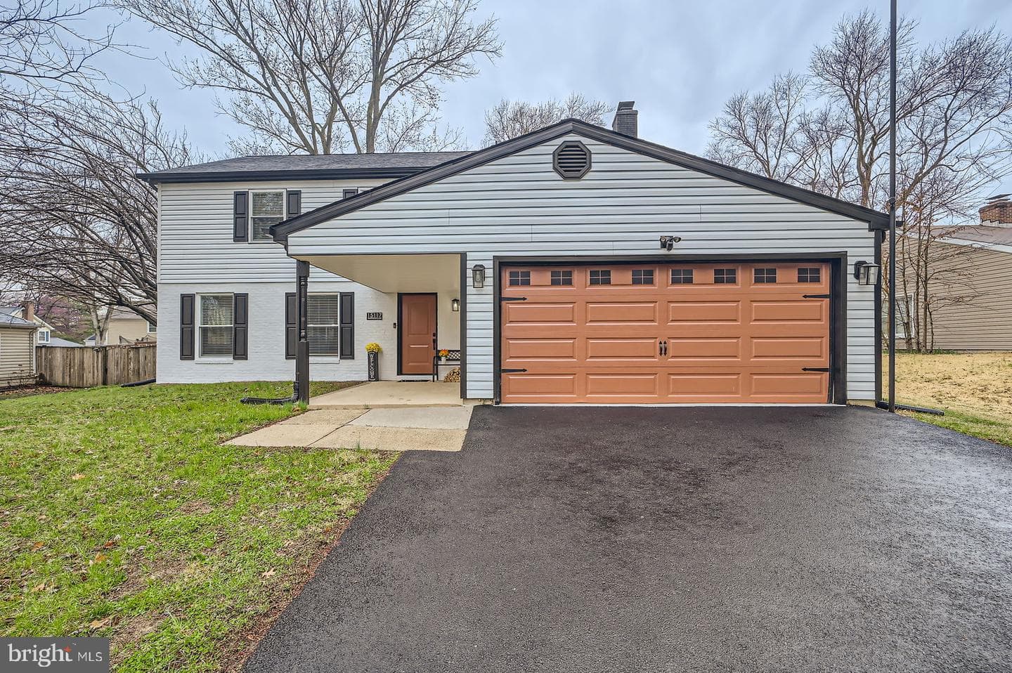 15117 Narrows Lane photo 1