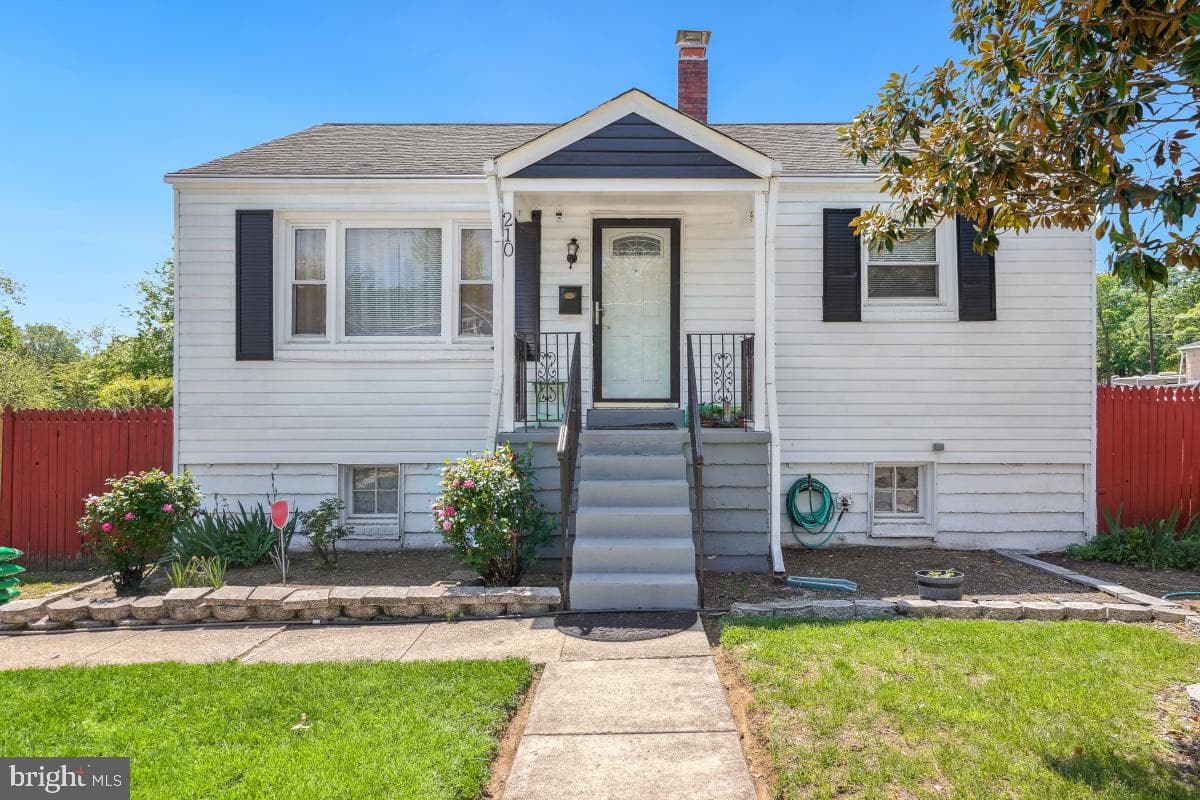 210 69th Street photo 1