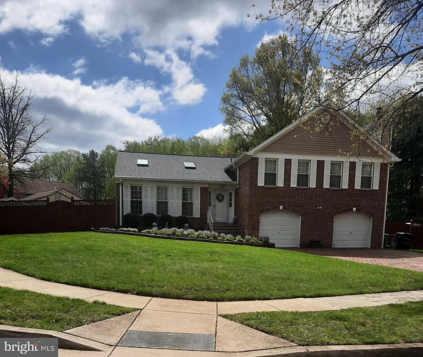 12211 Guinevere Place photo 1