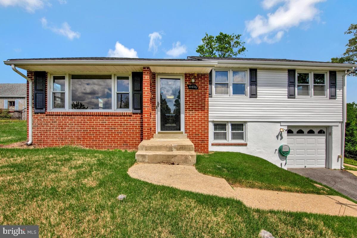 4406 Tonquil Street photo 1