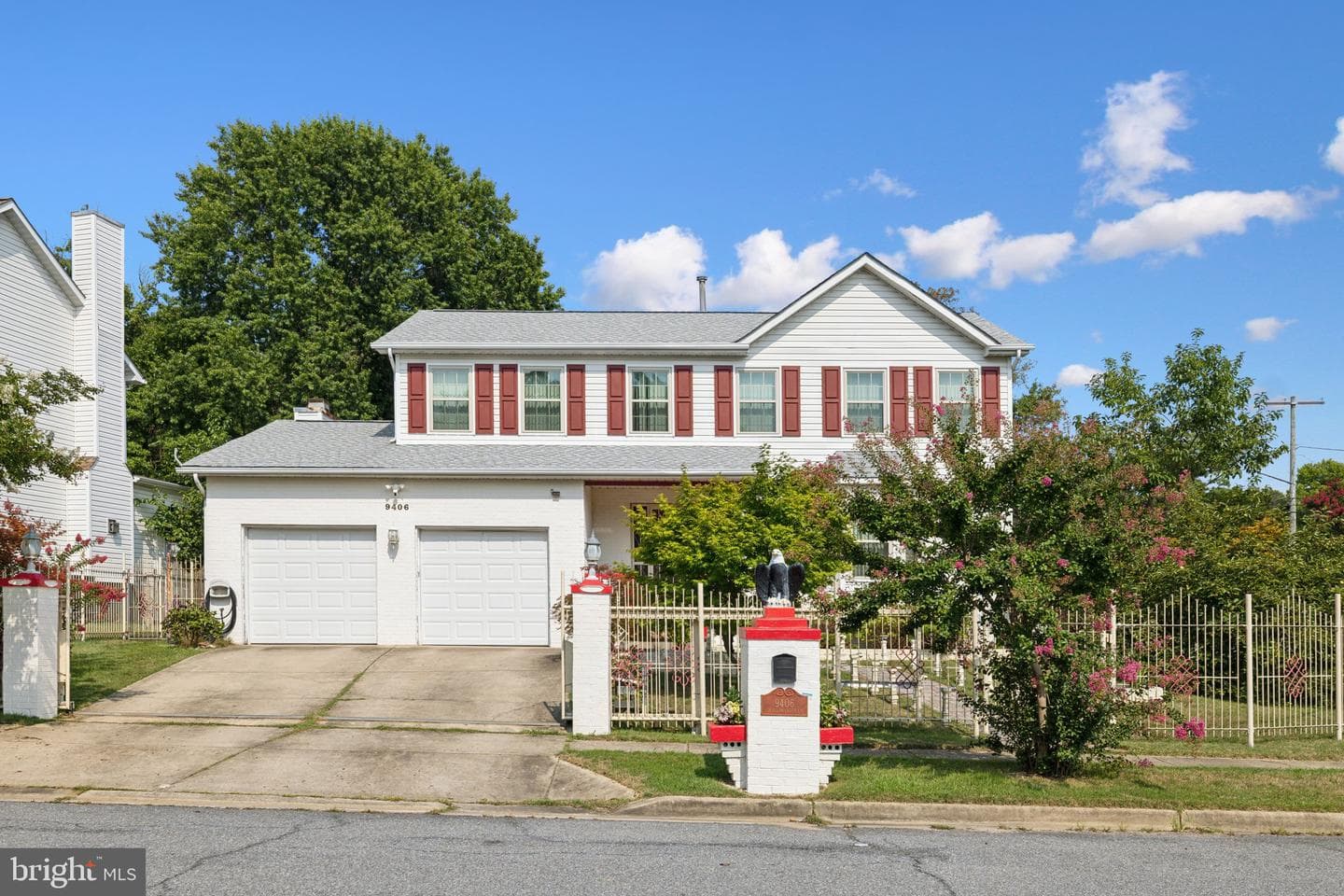 9406 Shallow Creek Lane photo 1