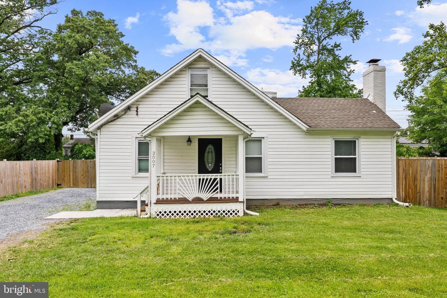 3007 Walters Lane photo 1