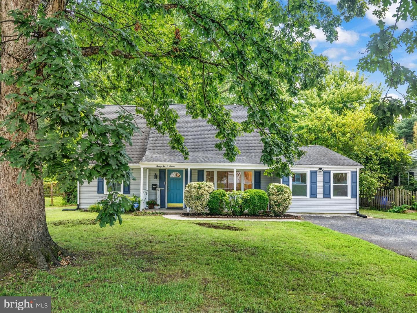 2207 Harwood Lane photo 1